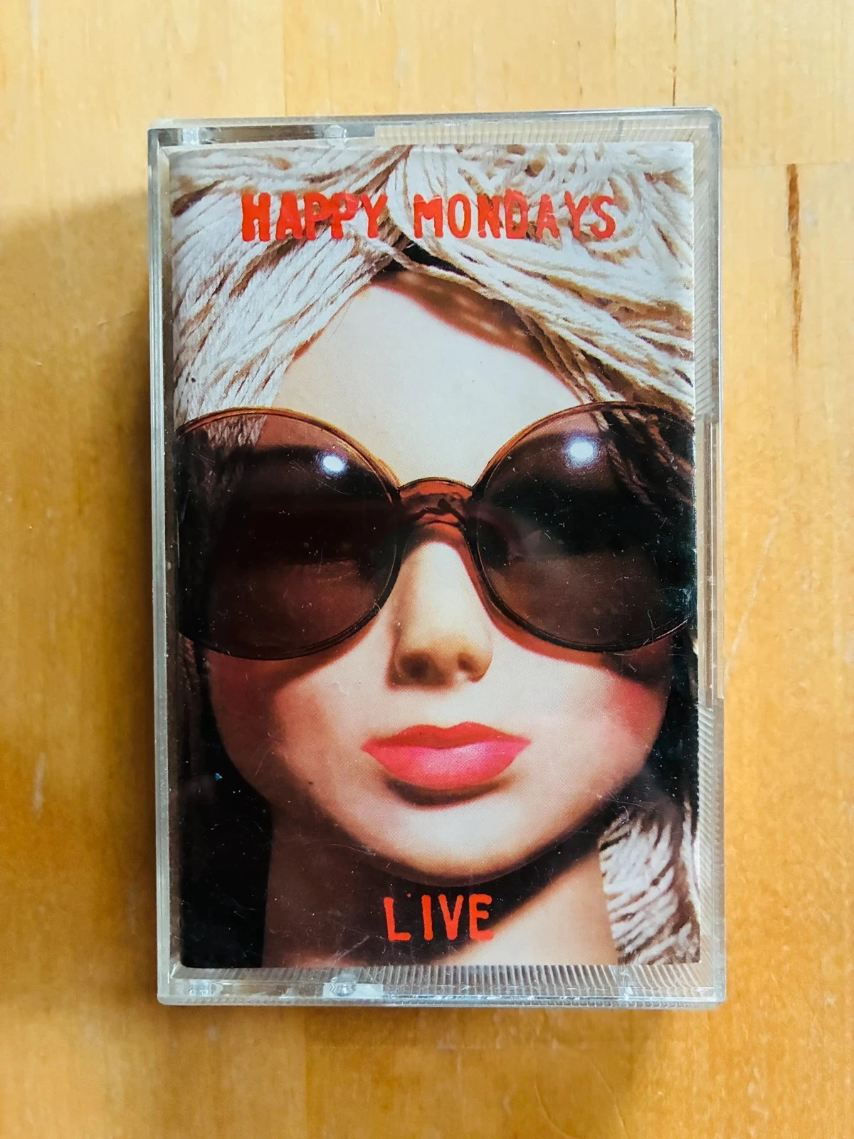 Cassette audio Happy Mondays Live.